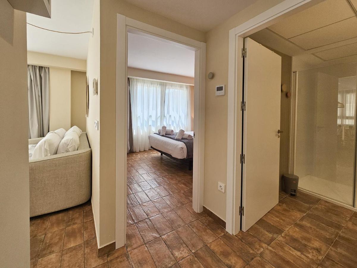 Apartamentos Las Ciencias R Valenza Esterno foto