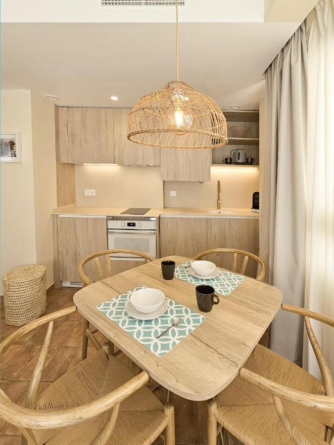 Apartamentos Las Ciencias R Valenza Esterno foto