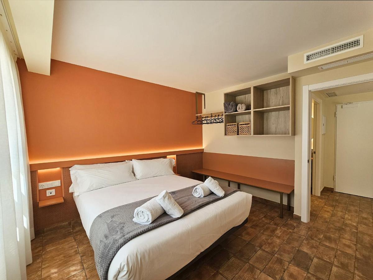 Apartamentos Las Ciencias R Valenza Esterno foto
